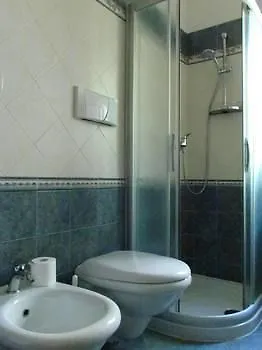 アパートホテル La Dimora Di Ulisse サンタ・チェザーレア・テルメ